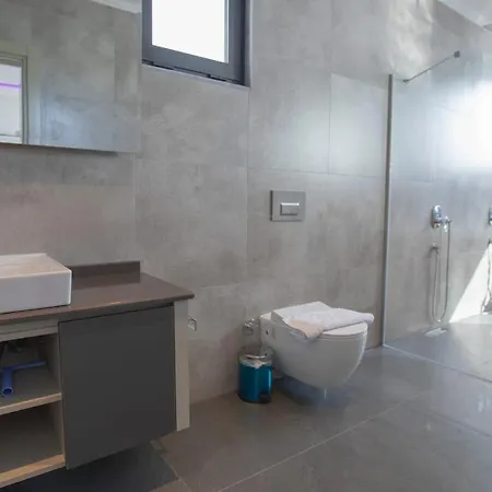 3 Bedroom - 9139